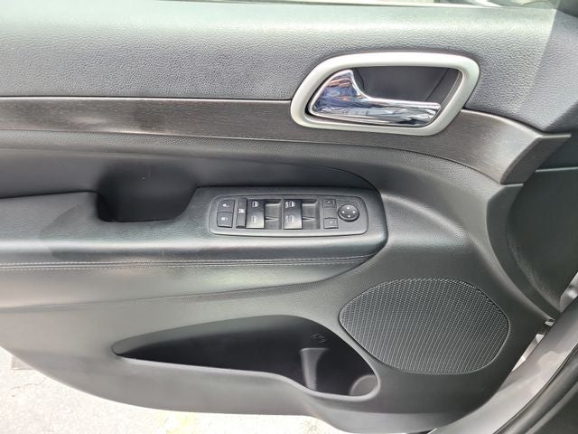 2018 Jeep Grand Cherokee Laredo E
