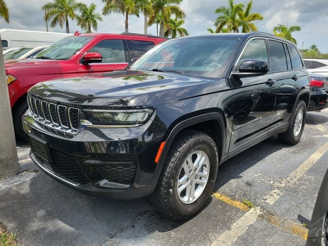 2023 Jeep Grand Cherokee Laredo
