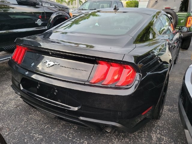 2022 Ford Mustang EcoBoost