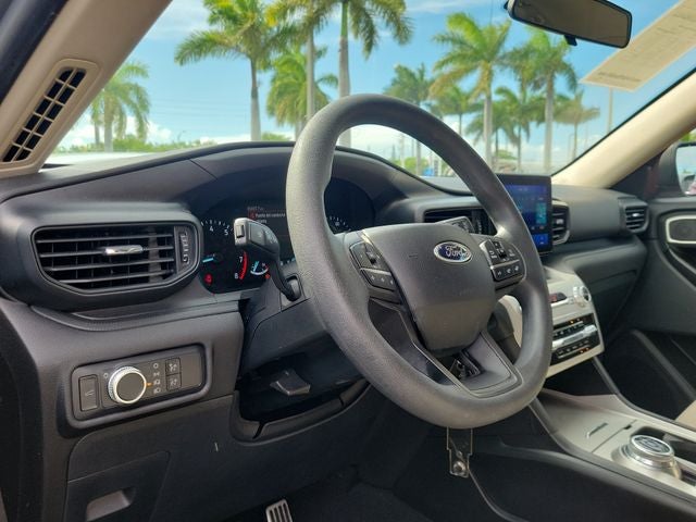 2021 Ford Explorer Base