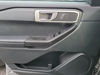 2023 Ford Explorer Base
