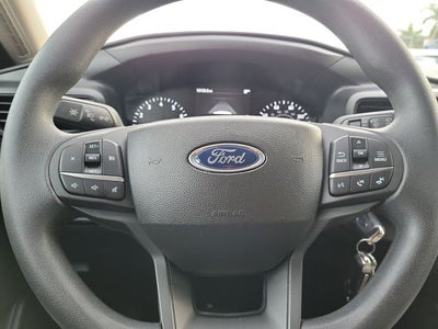 2023 Ford Explorer Base