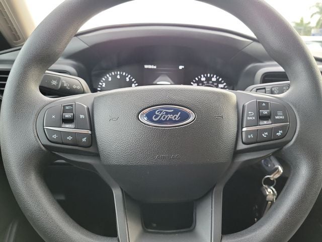 2023 Ford Explorer Base
