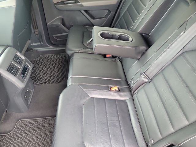 2023 Volkswagen Atlas 3.6L V6 SEL Premium R-Line