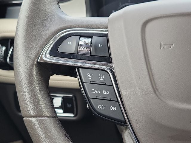 2023 Lincoln Nautilus Standard