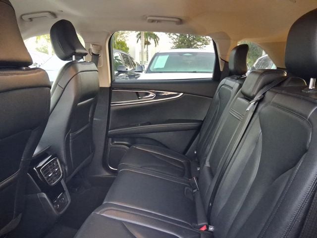 2022 Lincoln Nautilus Standard