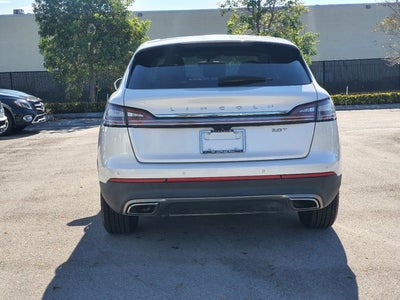 2019 Lincoln Nautilus Select