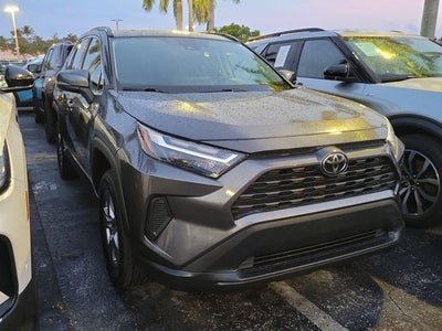 2022 Toyota RAV4 XLE