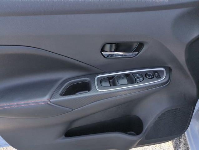2023 Nissan Versa 1.6 SR