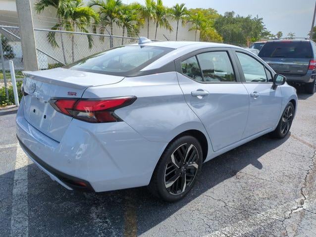 2023 Nissan Versa 1.6 SR