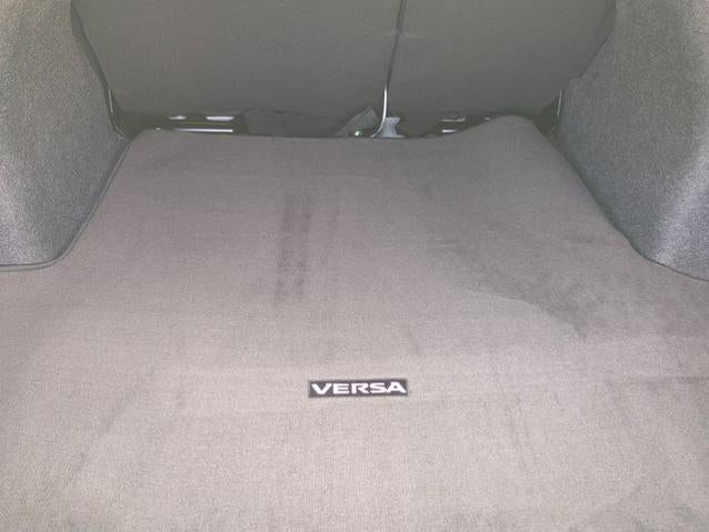 2023 Nissan Versa 1.6 SR