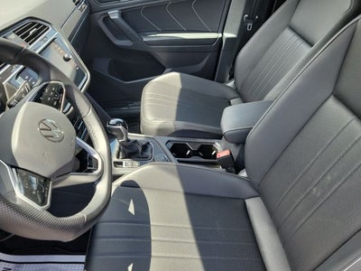 2024 Volkswagen Tiguan 2.0T SE R-Line Black