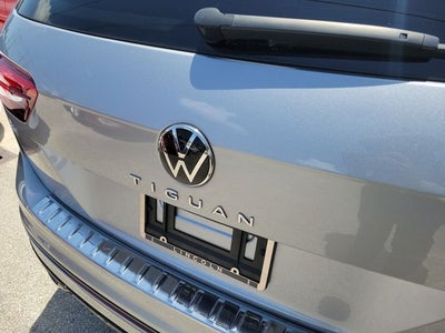 2024 Volkswagen Tiguan 2.0T SE R-Line Black