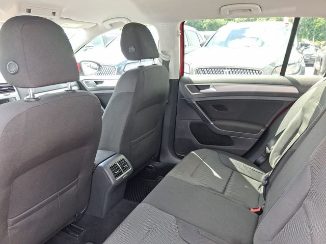 2017 Volkswagen Golf SportWagen S 4Motion