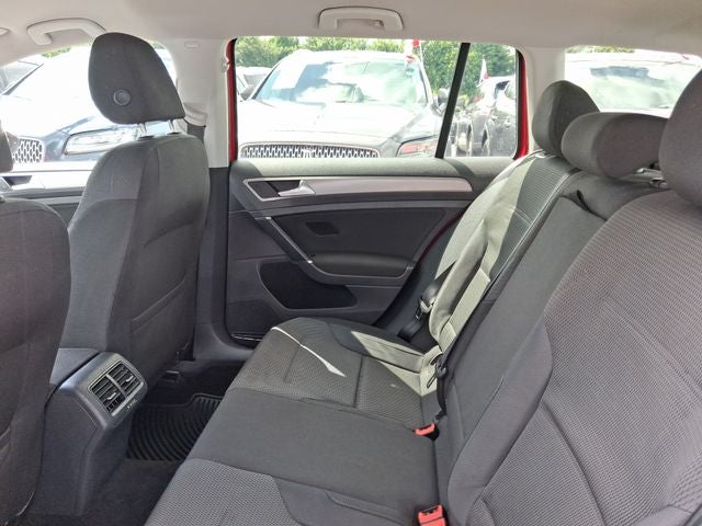 2017 Volkswagen Golf SportWagen S 4Motion