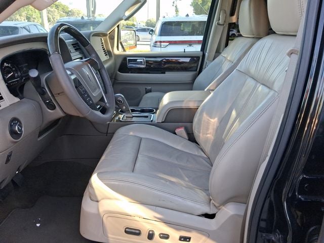 2015 Lincoln Navigator L Base