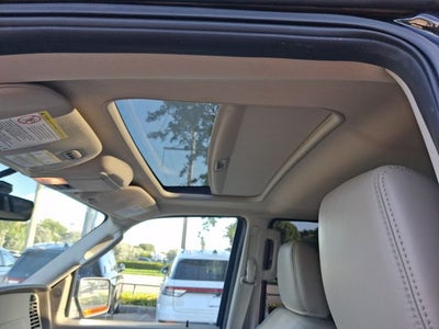 2015 Lincoln Navigator L Base
