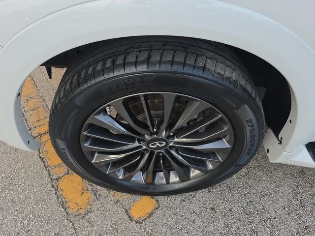 2021 INFINITI QX80 Premium Select