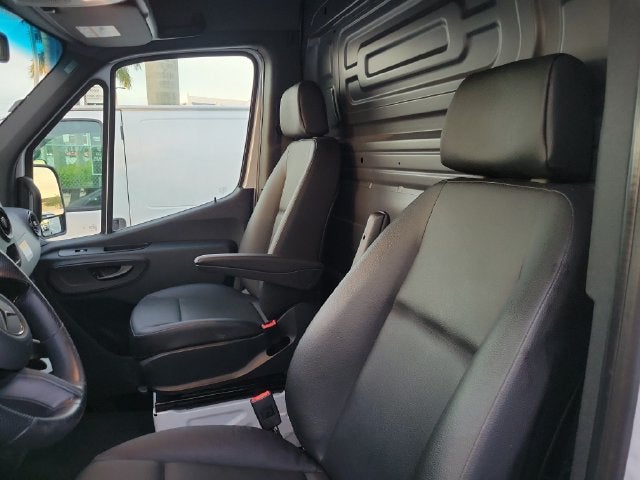 2025 Mercedes-Benz Sprinter 2500 Cargo 170 WB High Roof