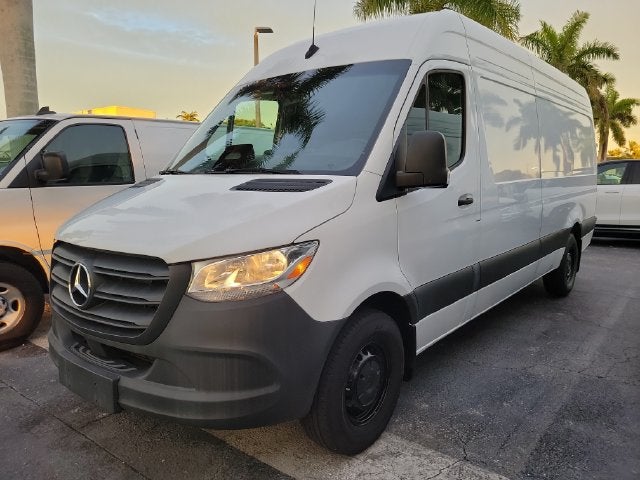 2025 Mercedes-Benz Sprinter 2500 Cargo 170 WB High Roof