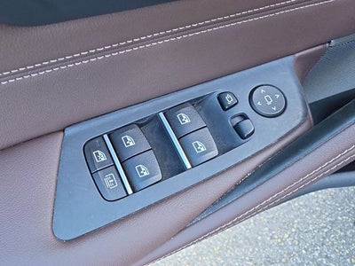 2023 BMW 5 Series M550i xDrive