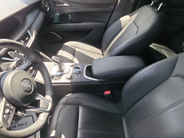 2023 Alfa Romeo Stelvio Sprint